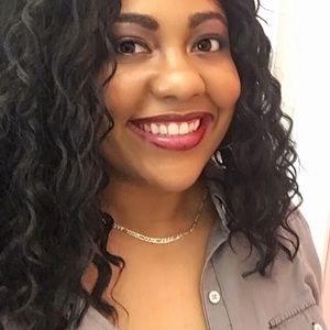 Meet your Posher, Tia